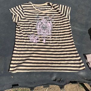 super cute thrifted t-shirt